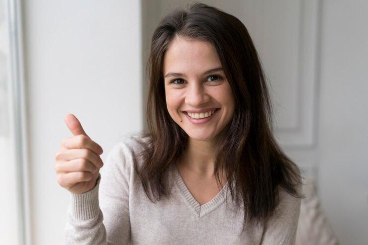 Use Hand Gestures to Add Effects to FaceTime Video Calls
